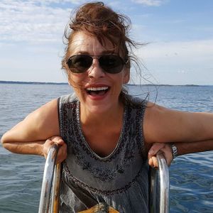 Meet your Posher, Deborah